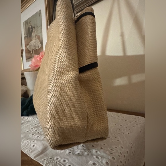 Kate Spade Tan and Black Bow Tote Bag - Picture 4 of 14